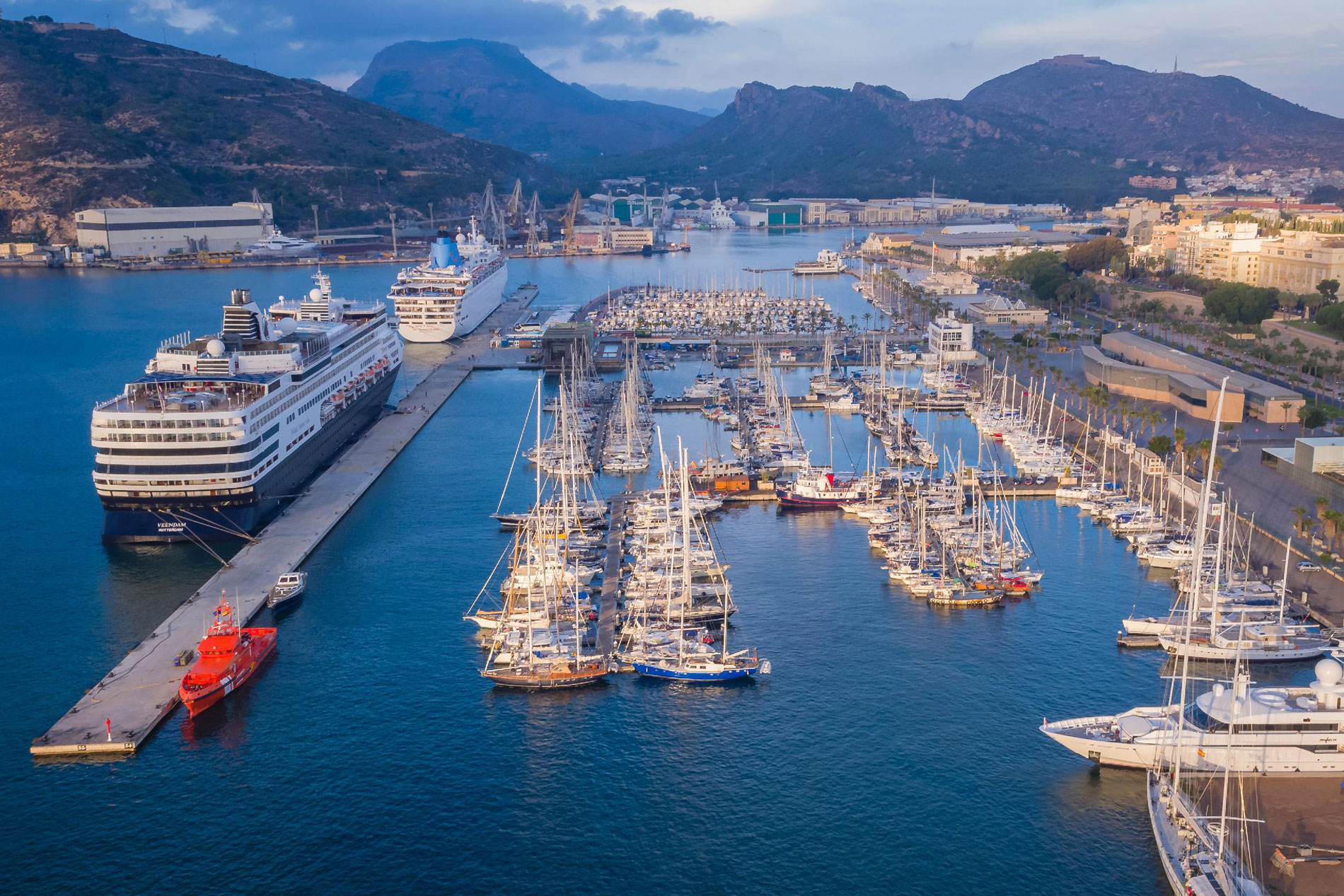 cruise port in cartagena colombia